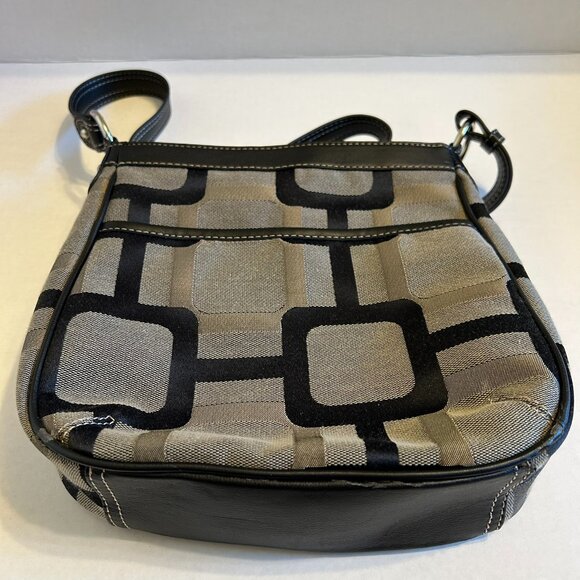Nine West crossbody purse - Picture 9 of 16